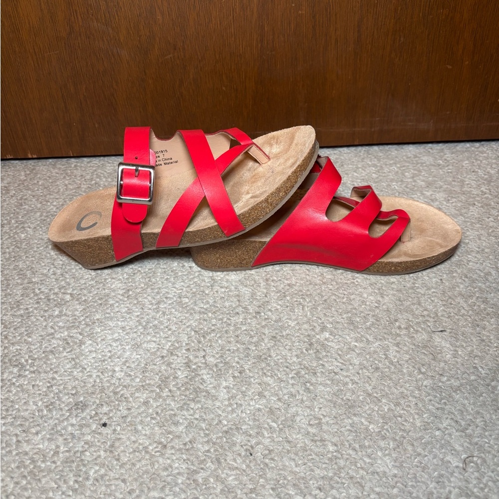 Brinley Co. size 7 Red Women’s Sandals